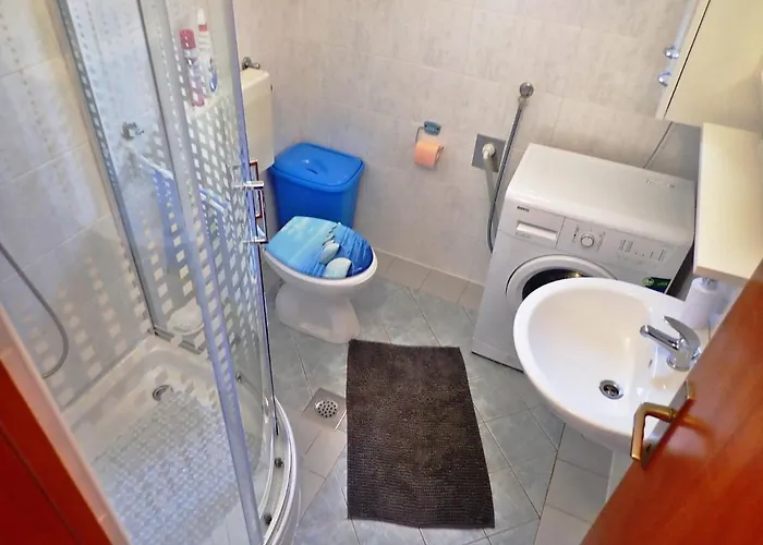 Nika * Starigrad Paklenica